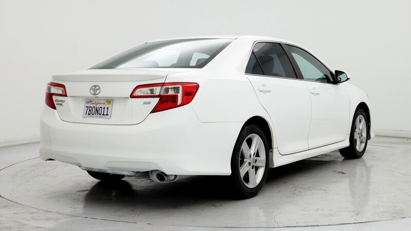 2013 Toyota Camry SE 8