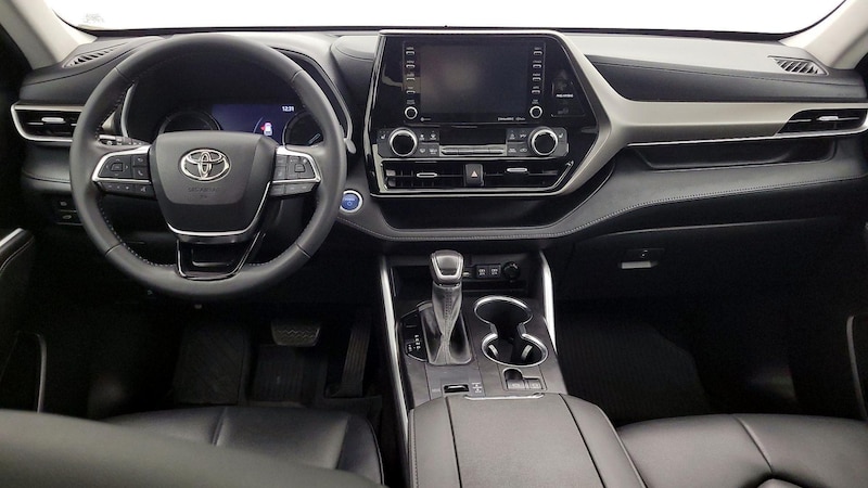 2021 Toyota Highlander XLE 9