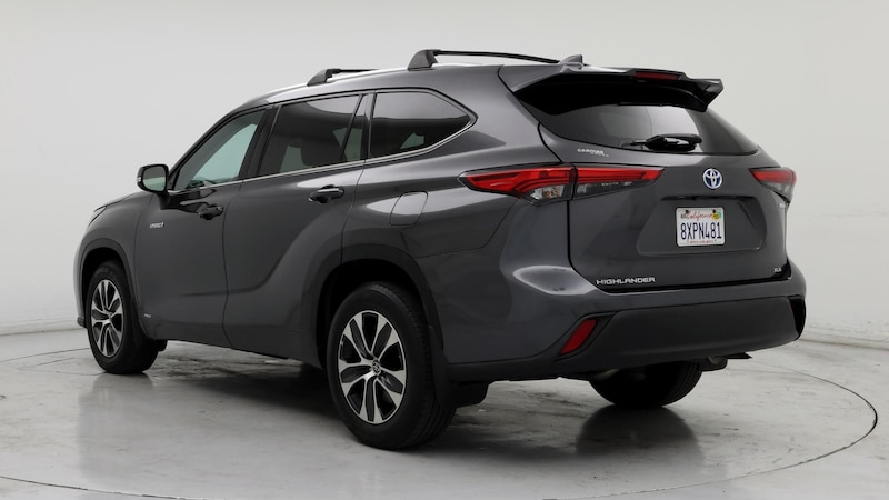 2021 Toyota Highlander XLE 2