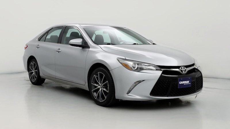 2017 Toyota Camry XSE Hero Image