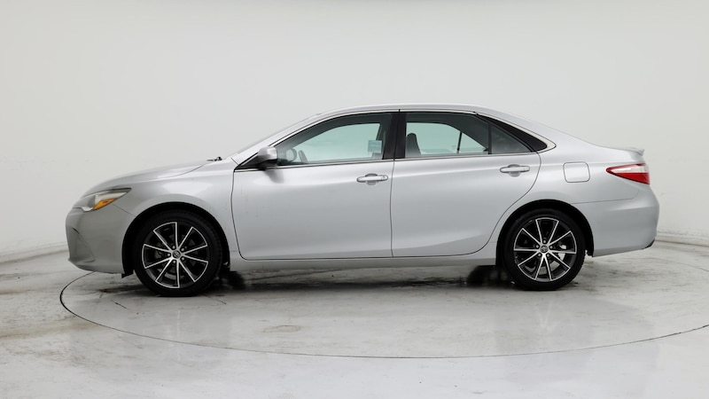 2017 Toyota Camry XSE 3