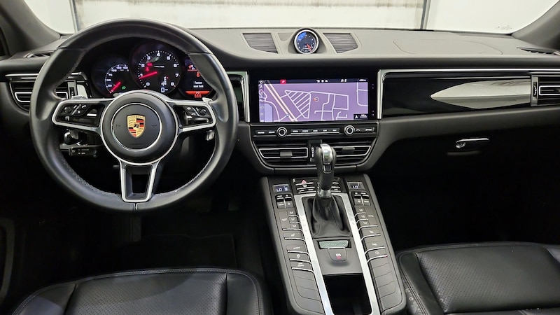 2021 Porsche Macan  9