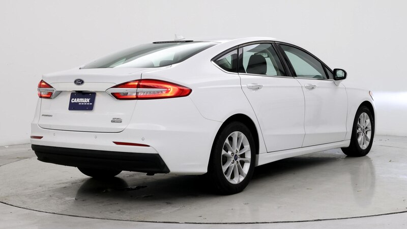 2020 Ford Fusion SEL 8