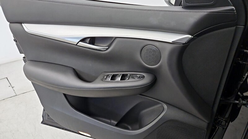 2021 INFINITI QX50 Essential 12
