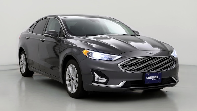 2019 Ford Fusion Titanium Hero Image