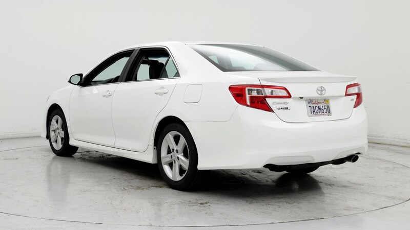 2014 Toyota Camry SE 2