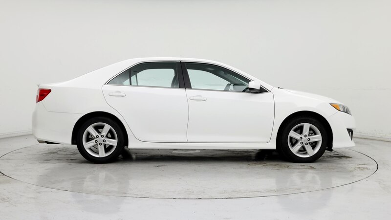 2014 Toyota Camry SE 7