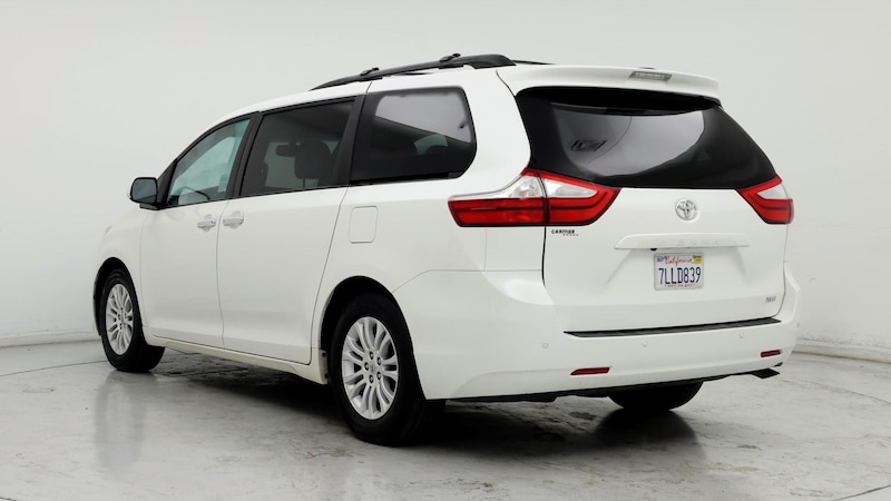 2015 Toyota Sienna XLE 2