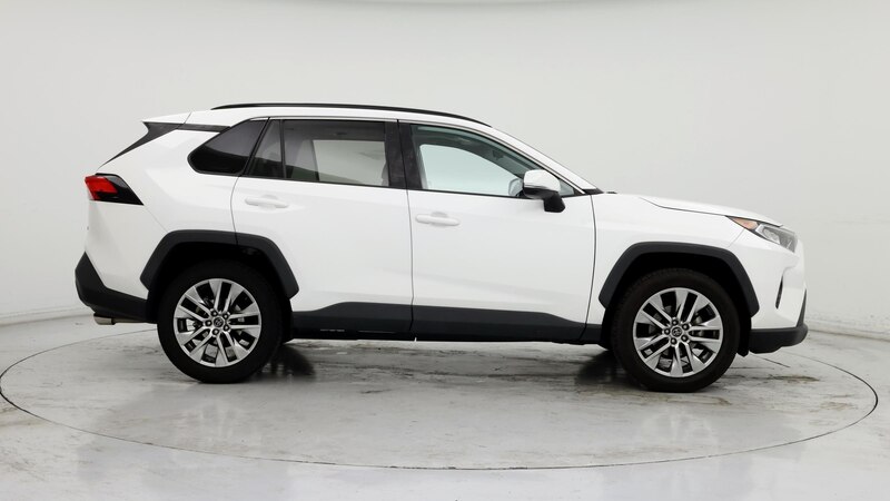 2020 Toyota RAV4 XLE Premium 7