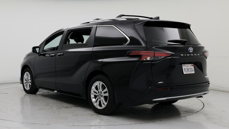 2024 Toyota Sienna Platinum 2