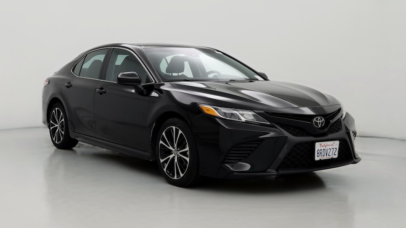 2019 Toyota Camry SE Hero Image