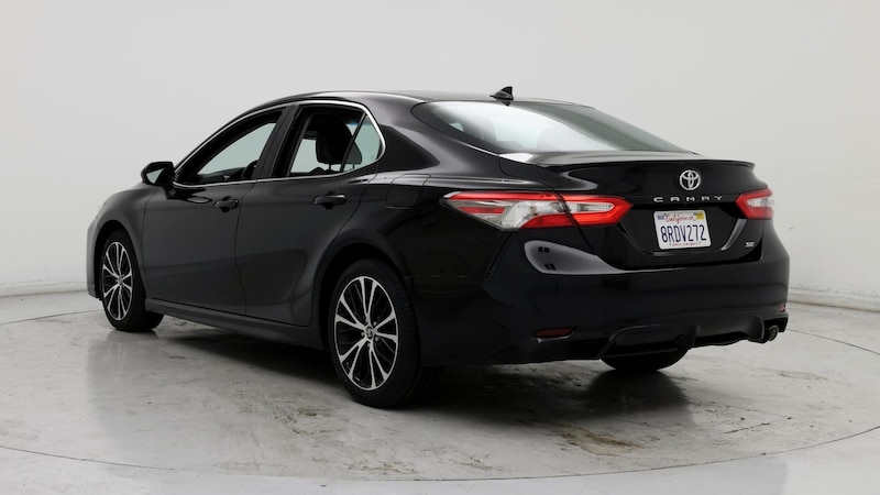 2019 Toyota Camry SE 2