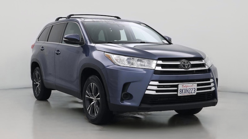 2019 Toyota Highlander LE Hero Image