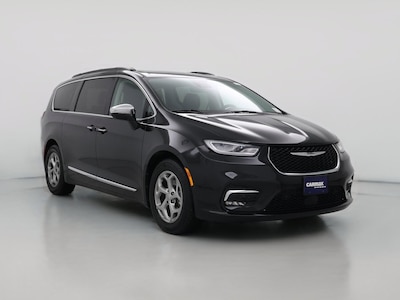 2022 Chrysler Pacifica Limited -
                Canoga Park, CA