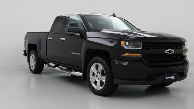 2018 Chevrolet Silverado 1500 Custom Hero Image