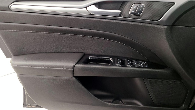 2014 Ford Fusion Titanium 12
