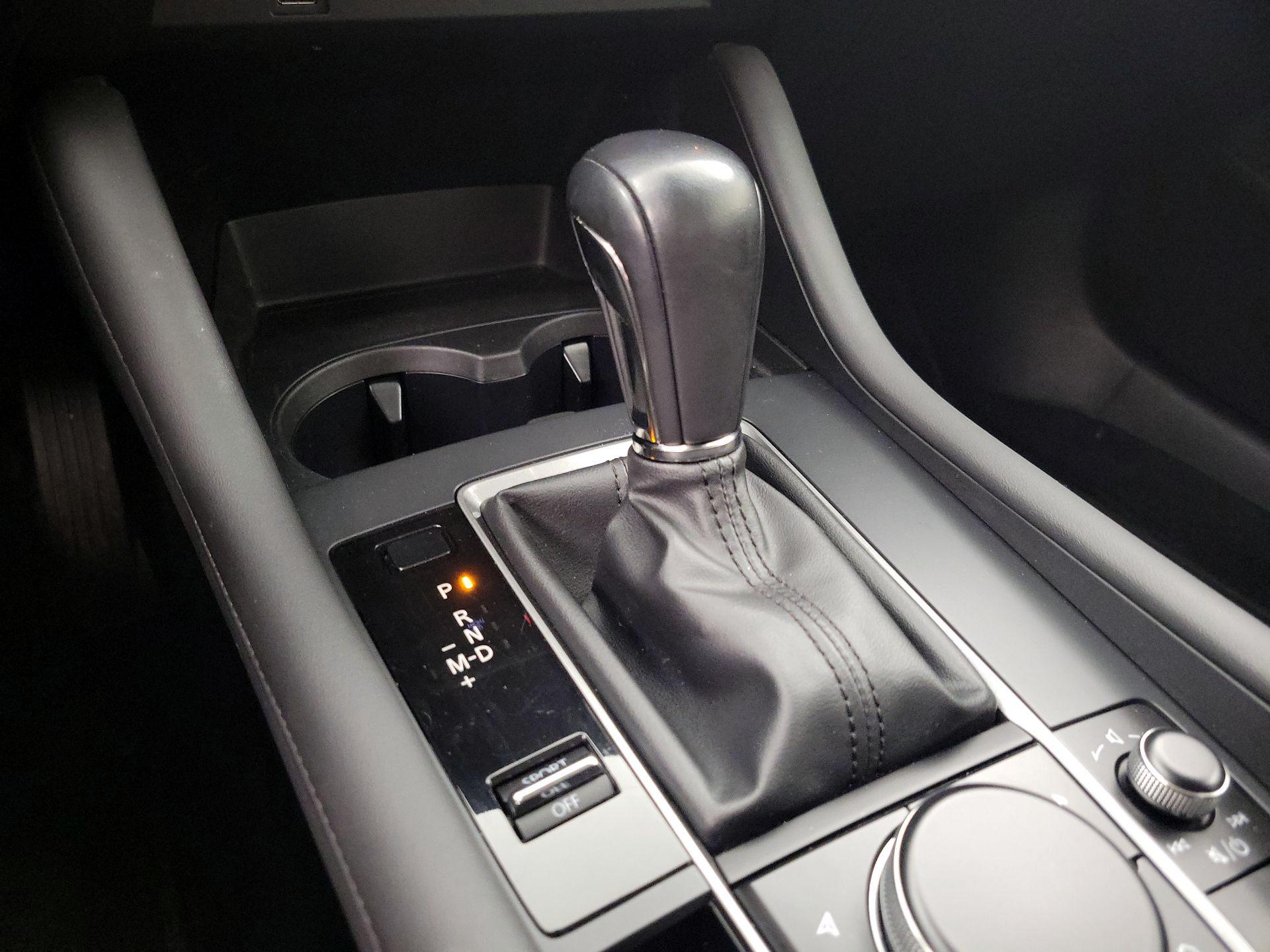 Thumbnail: 2021 Mazda Mazda3 - 17