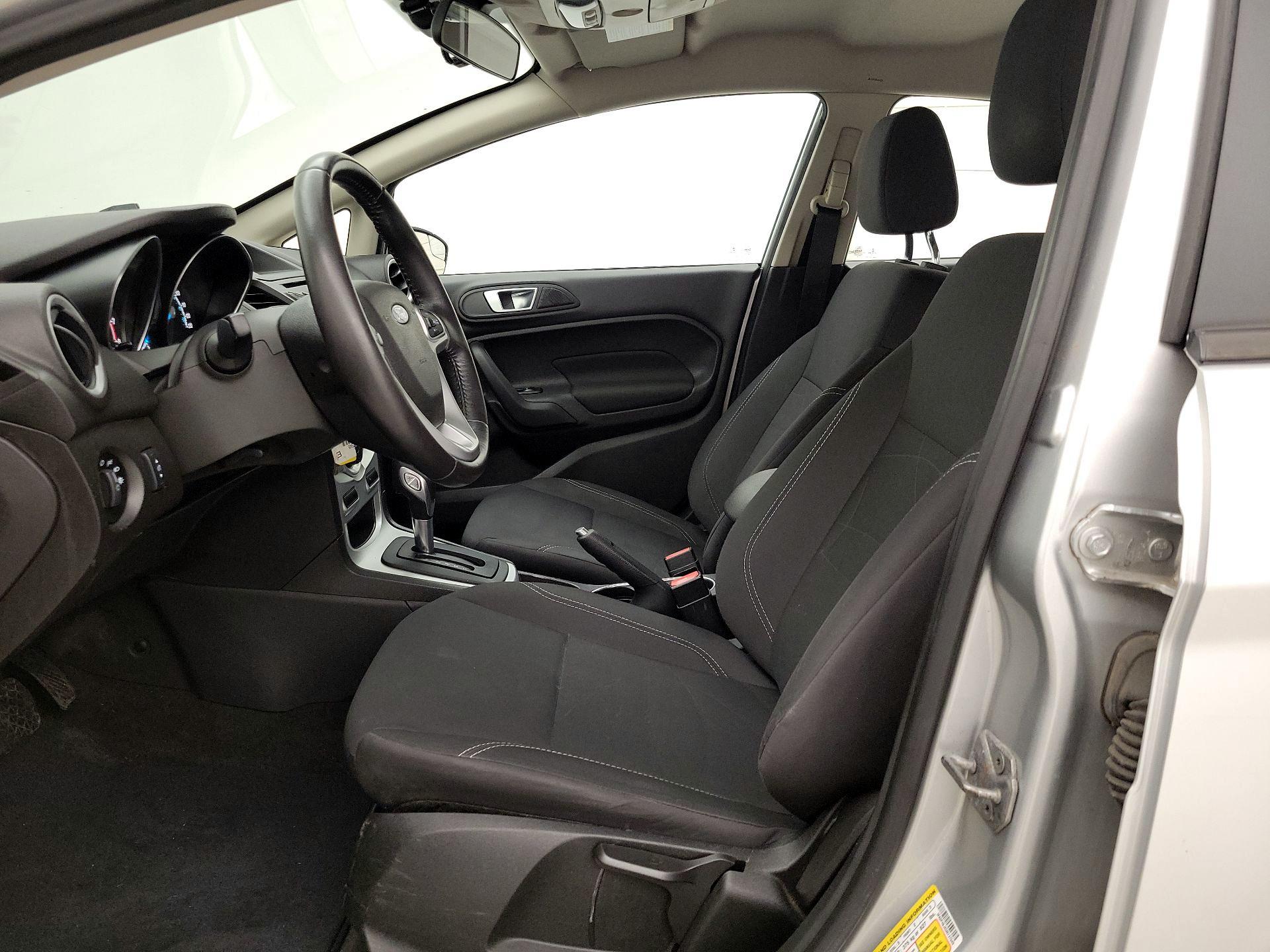 Thumbnail: 2016 Ford Fiesta - 11