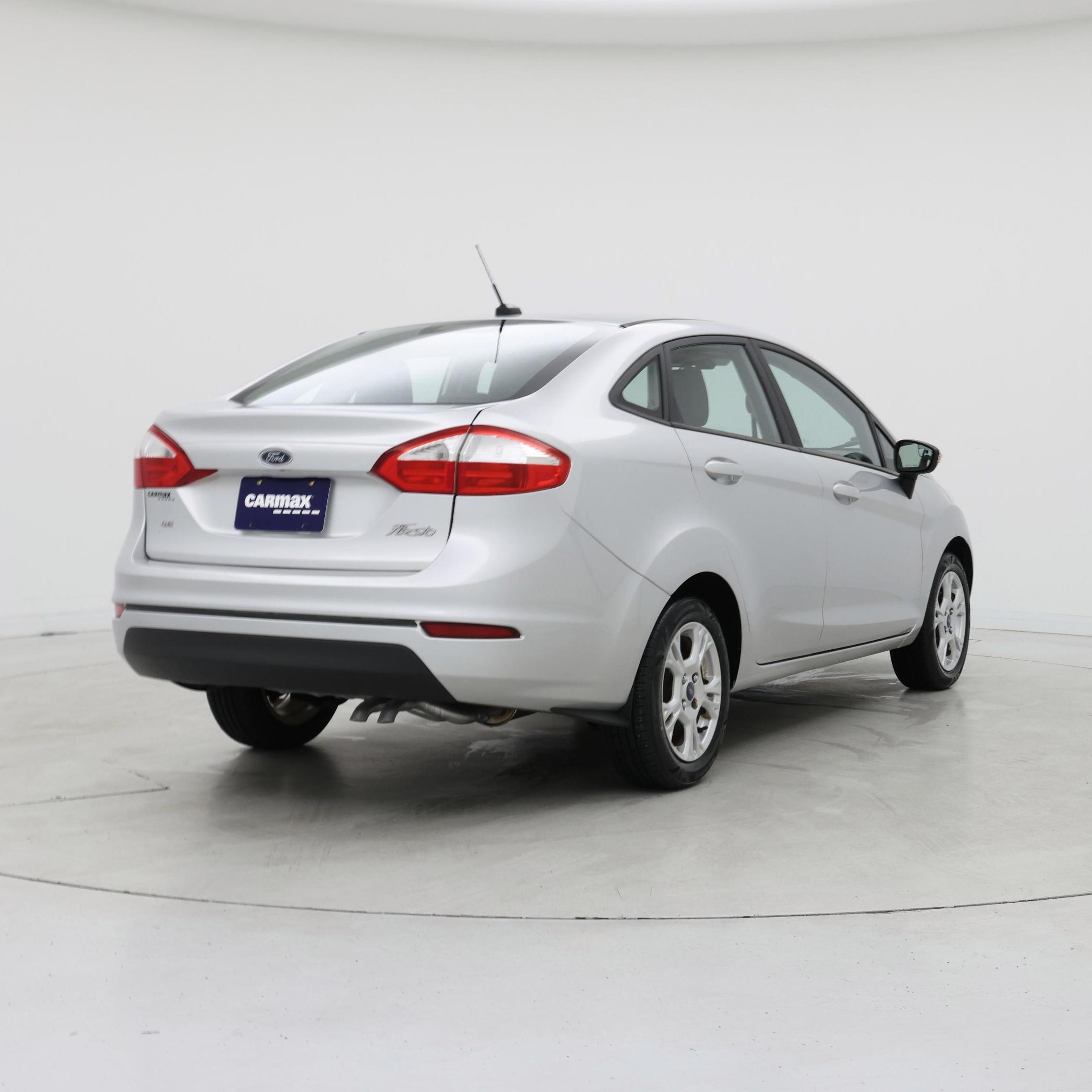 Thumbnail: 2016 Ford Fiesta - 8