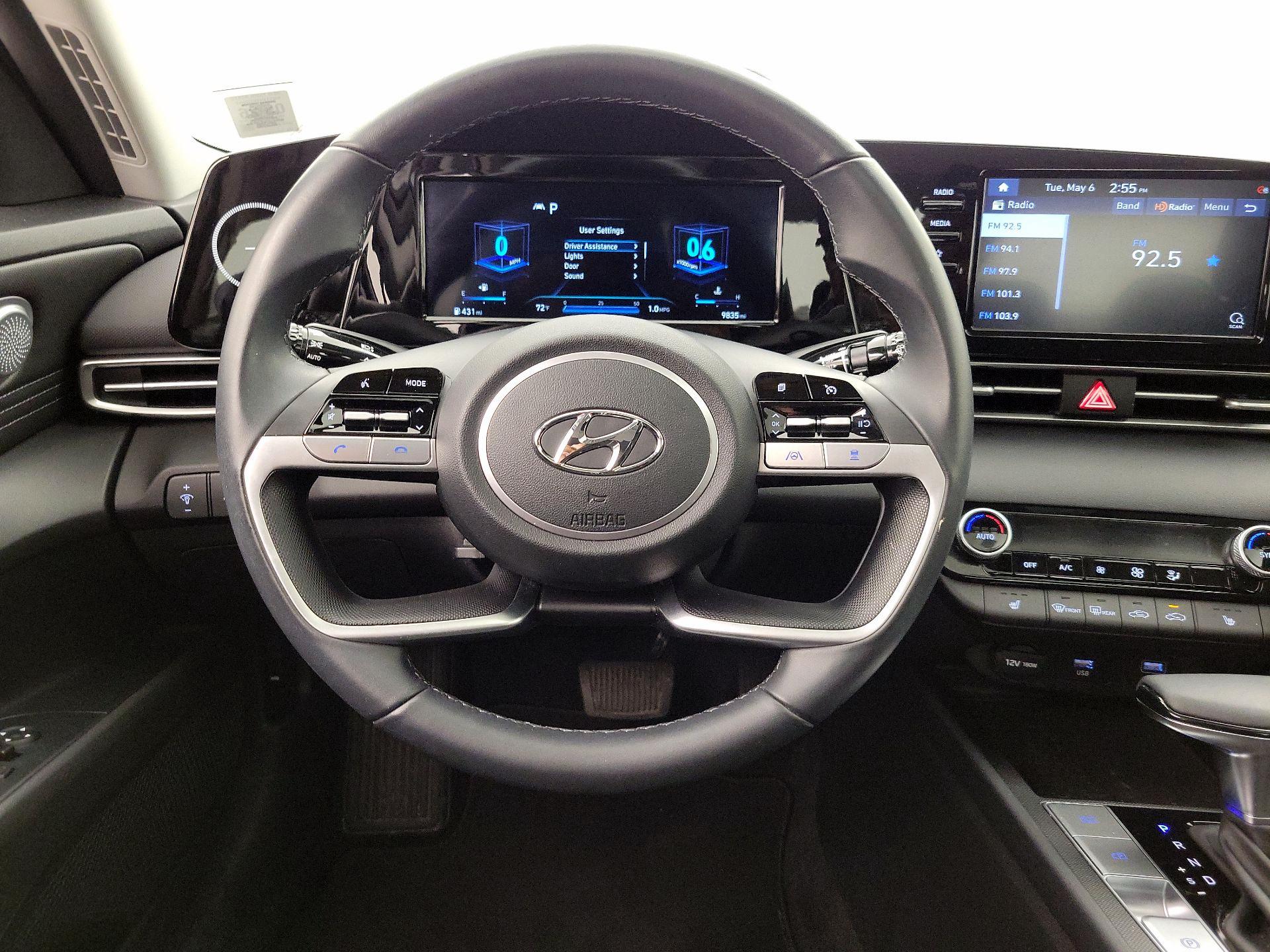 Thumbnail: 2022 Hyundai Elantra - 10