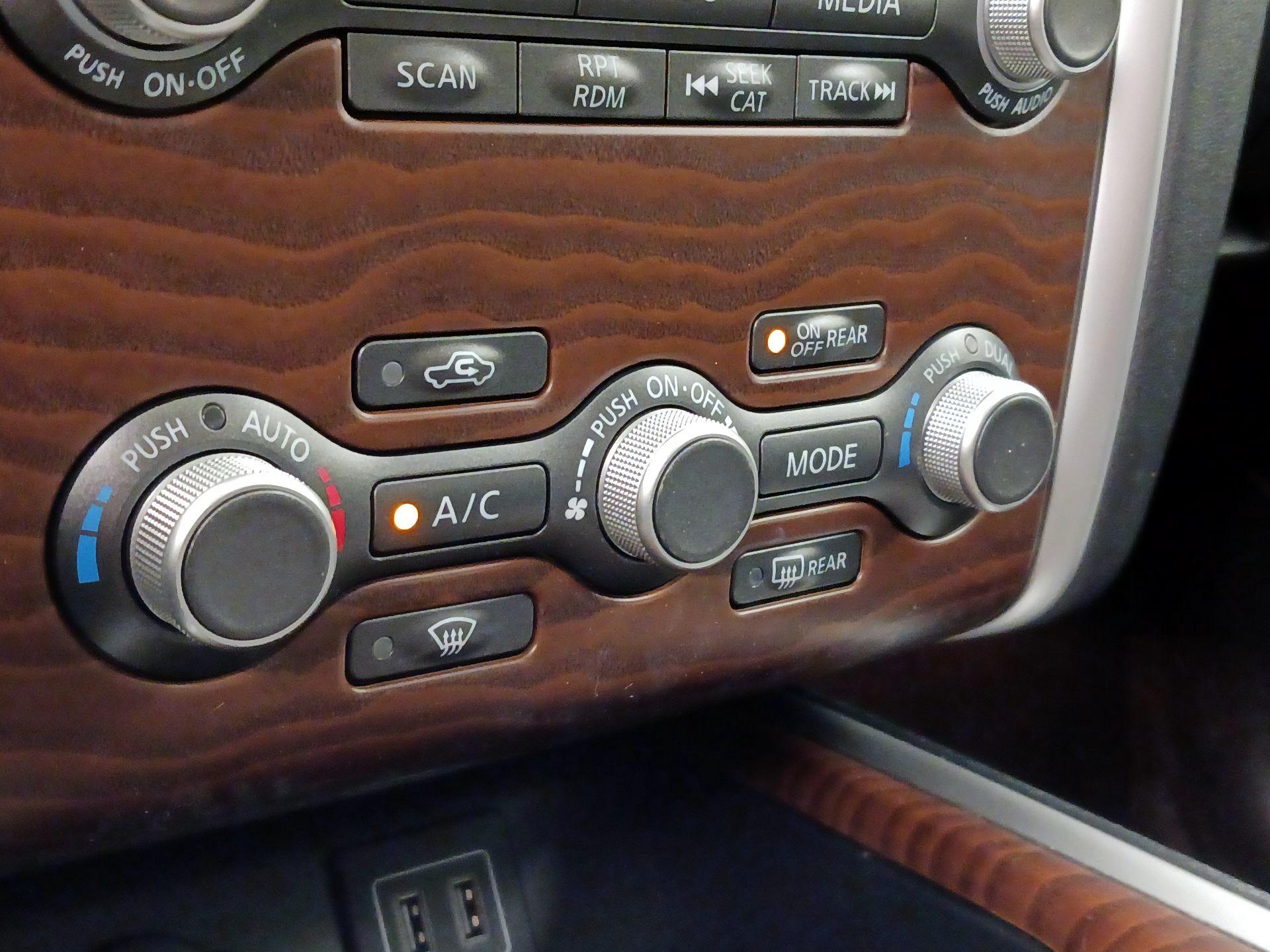 Thumbnail: 2018 Nissan Pathfinder - 17