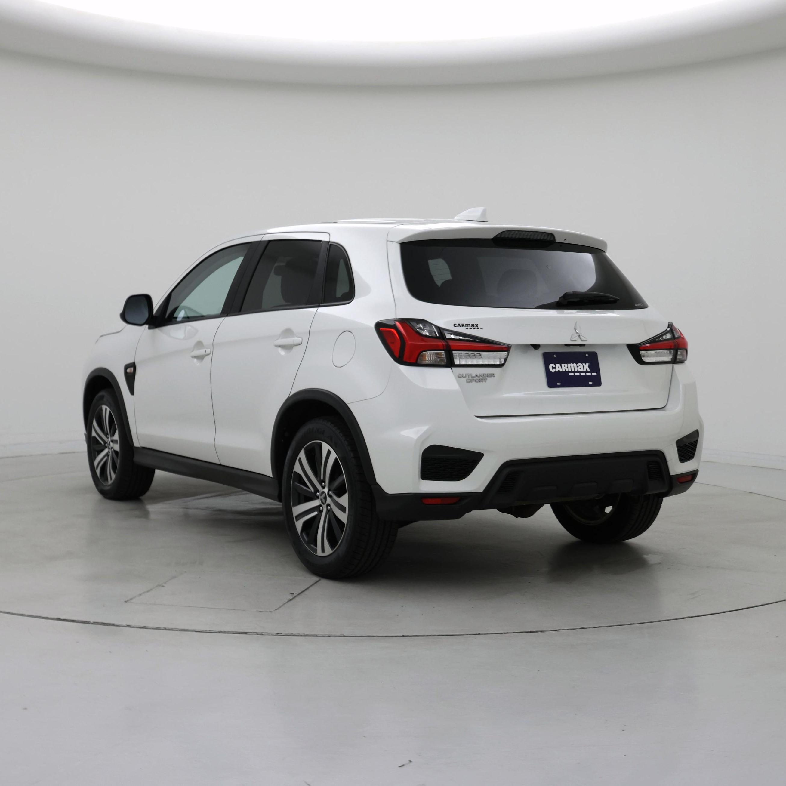 Thumbnail: 2020 Mitsubishi Outlander Sport - 2
