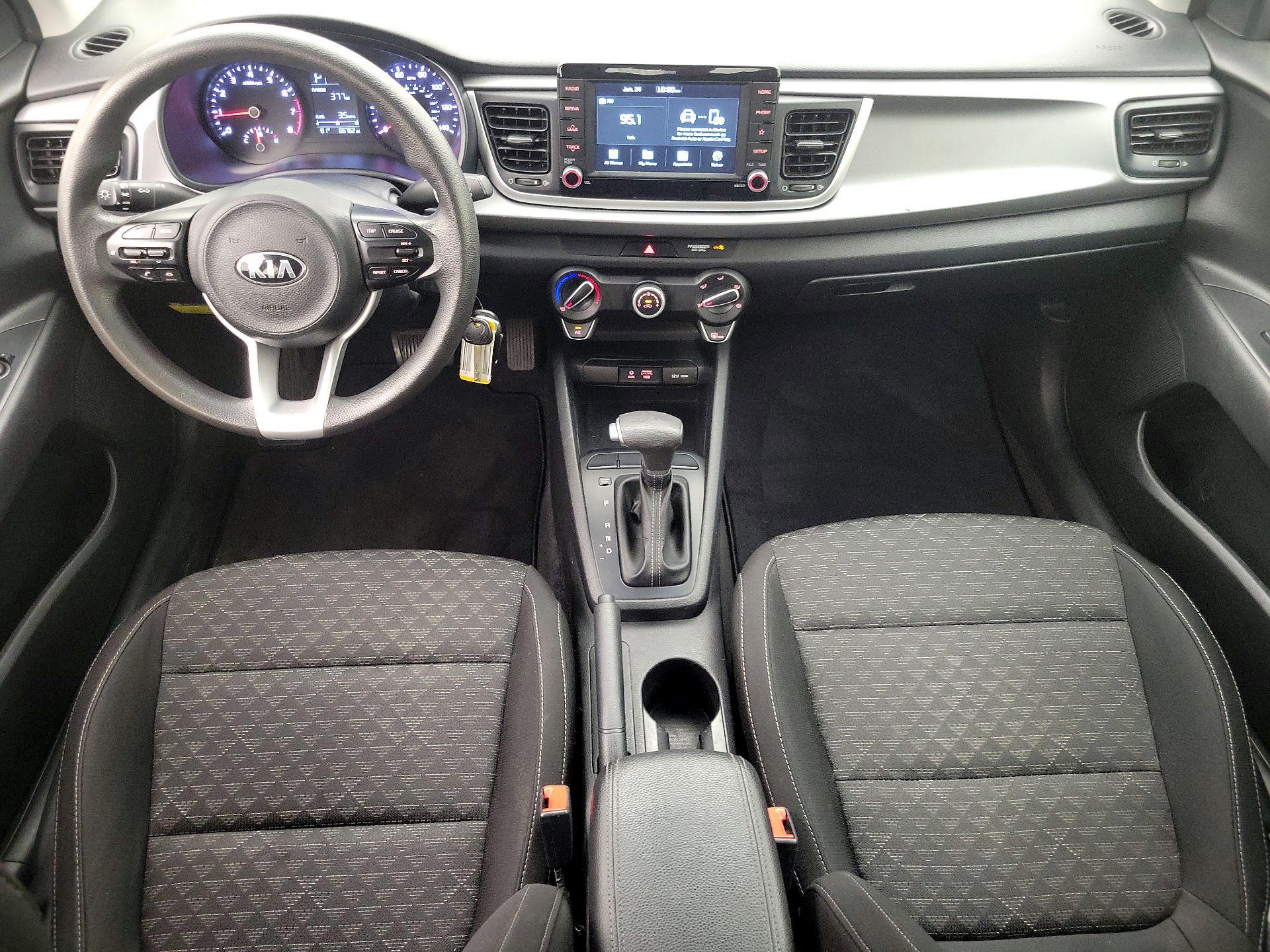 Thumbnail: 2020 Kia Rio - 9