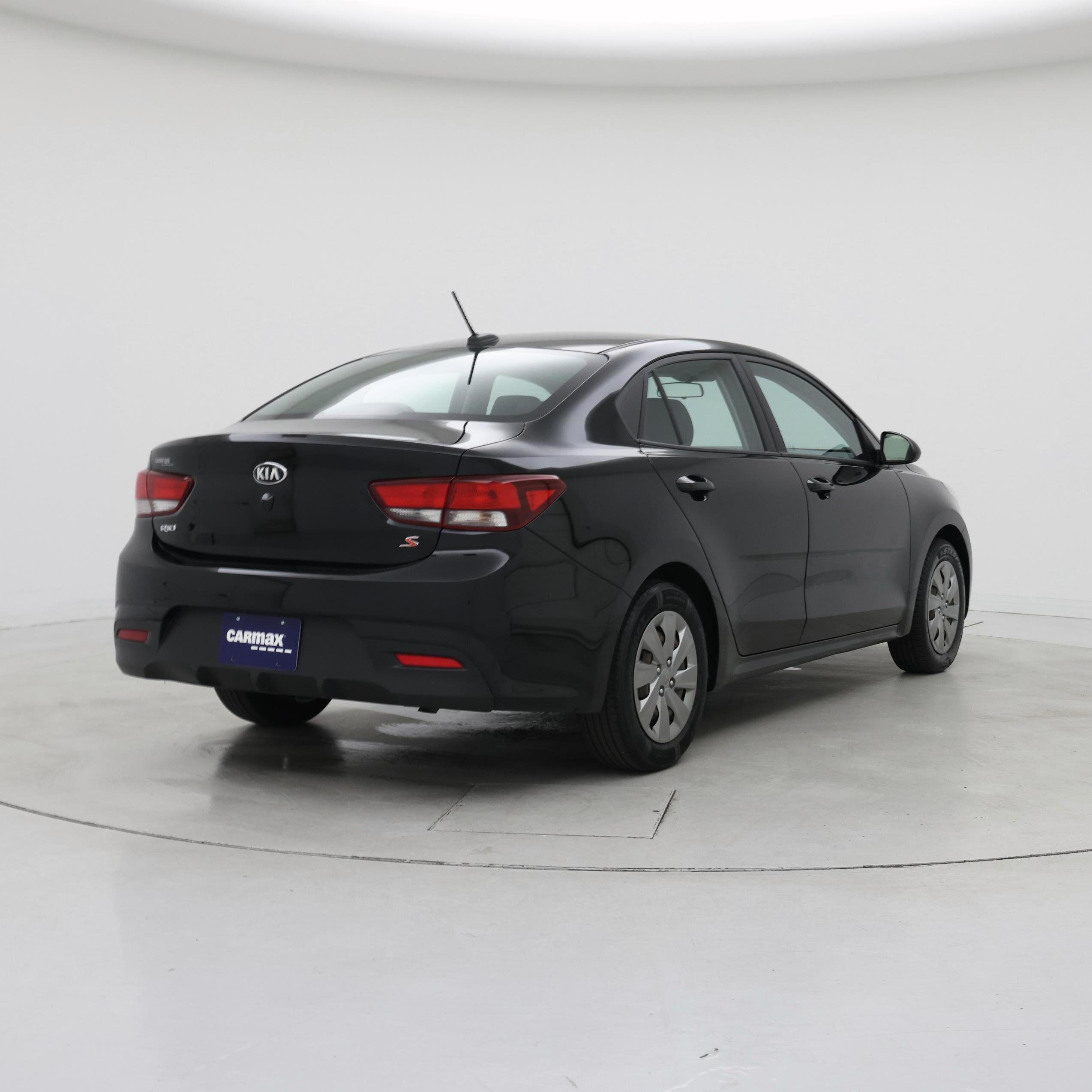 Thumbnail: 2020 Kia Rio - 8