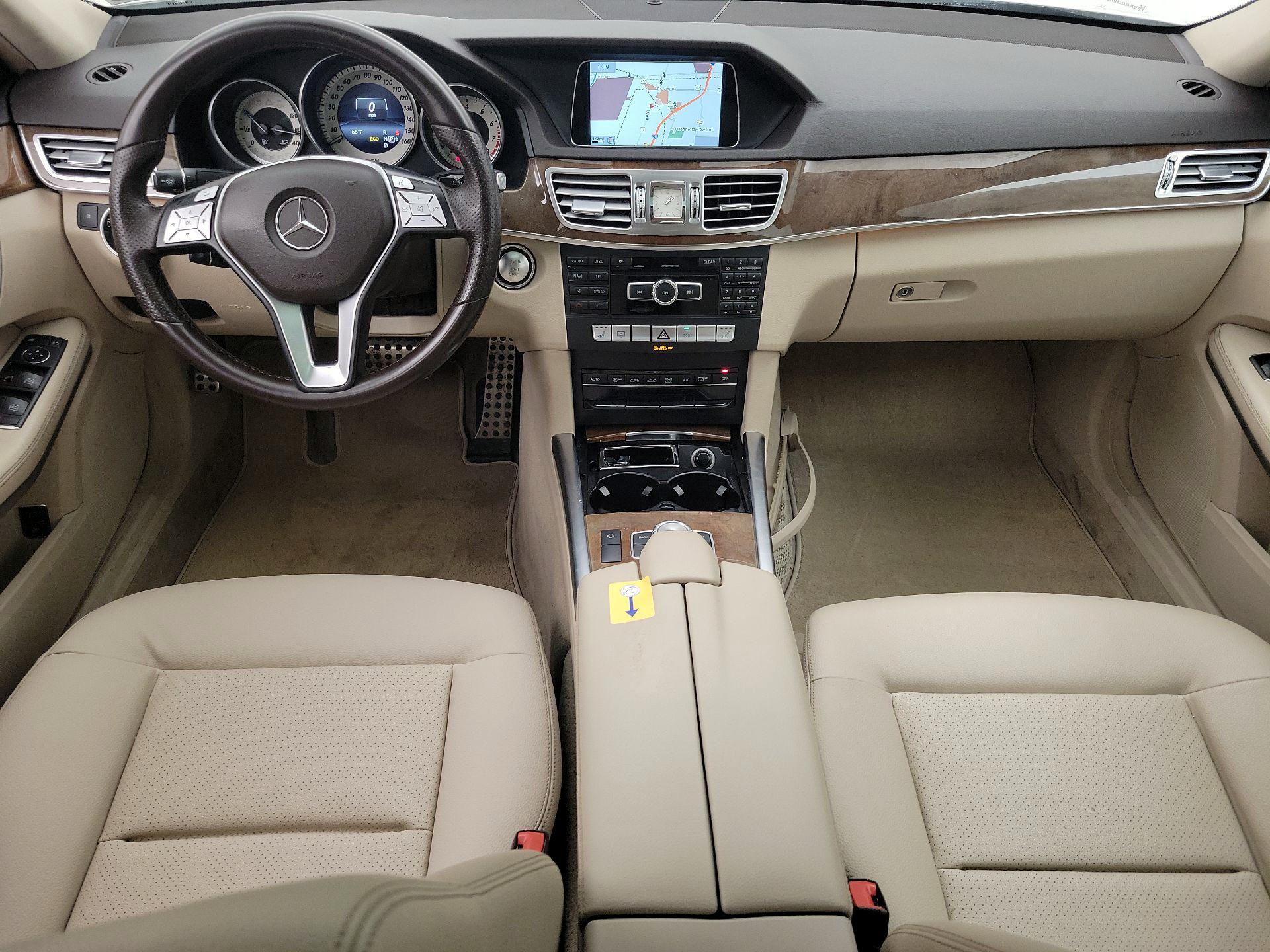 Thumbnail: 2014 Mercedes-Benz E-Class - 9