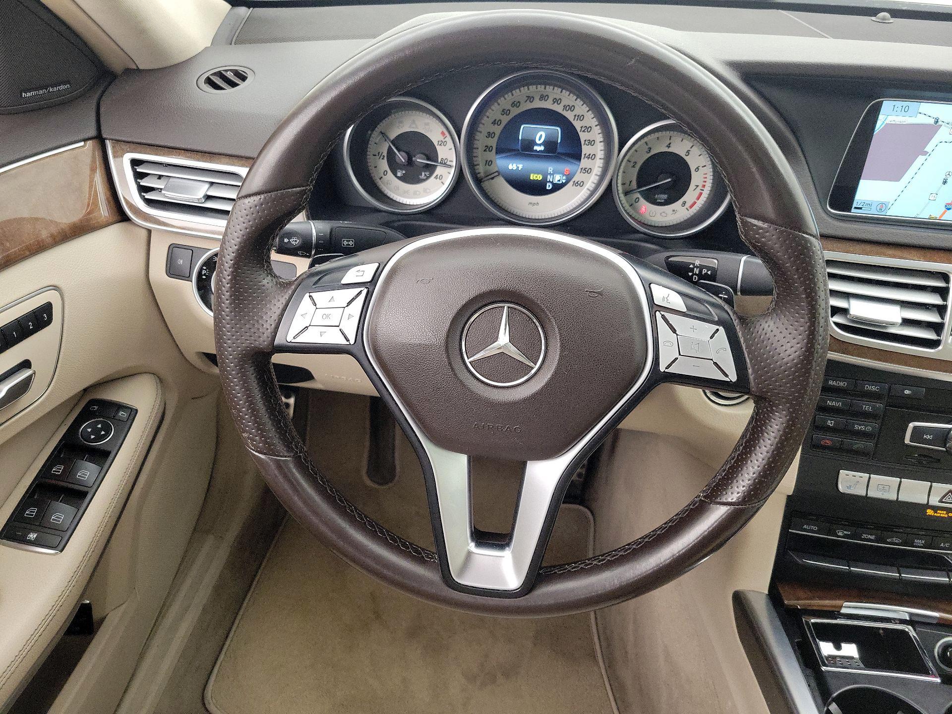 Thumbnail: 2014 Mercedes-Benz E-Class - 10
