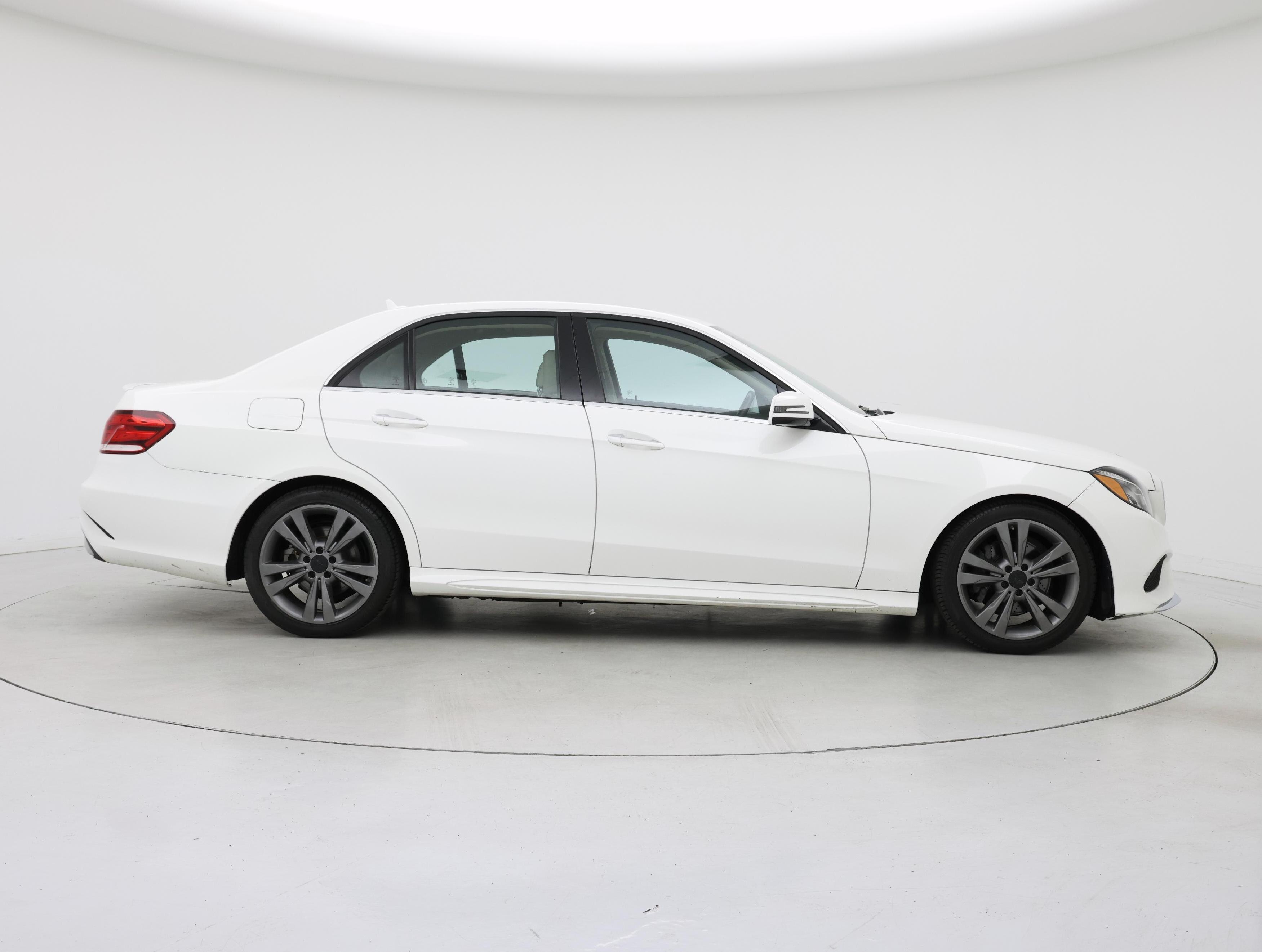 Thumbnail: 2014 Mercedes-Benz E-Class - 7