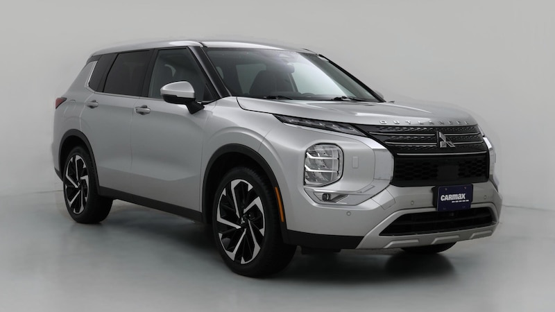 2022 Mitsubishi Outlander SE Hero Image