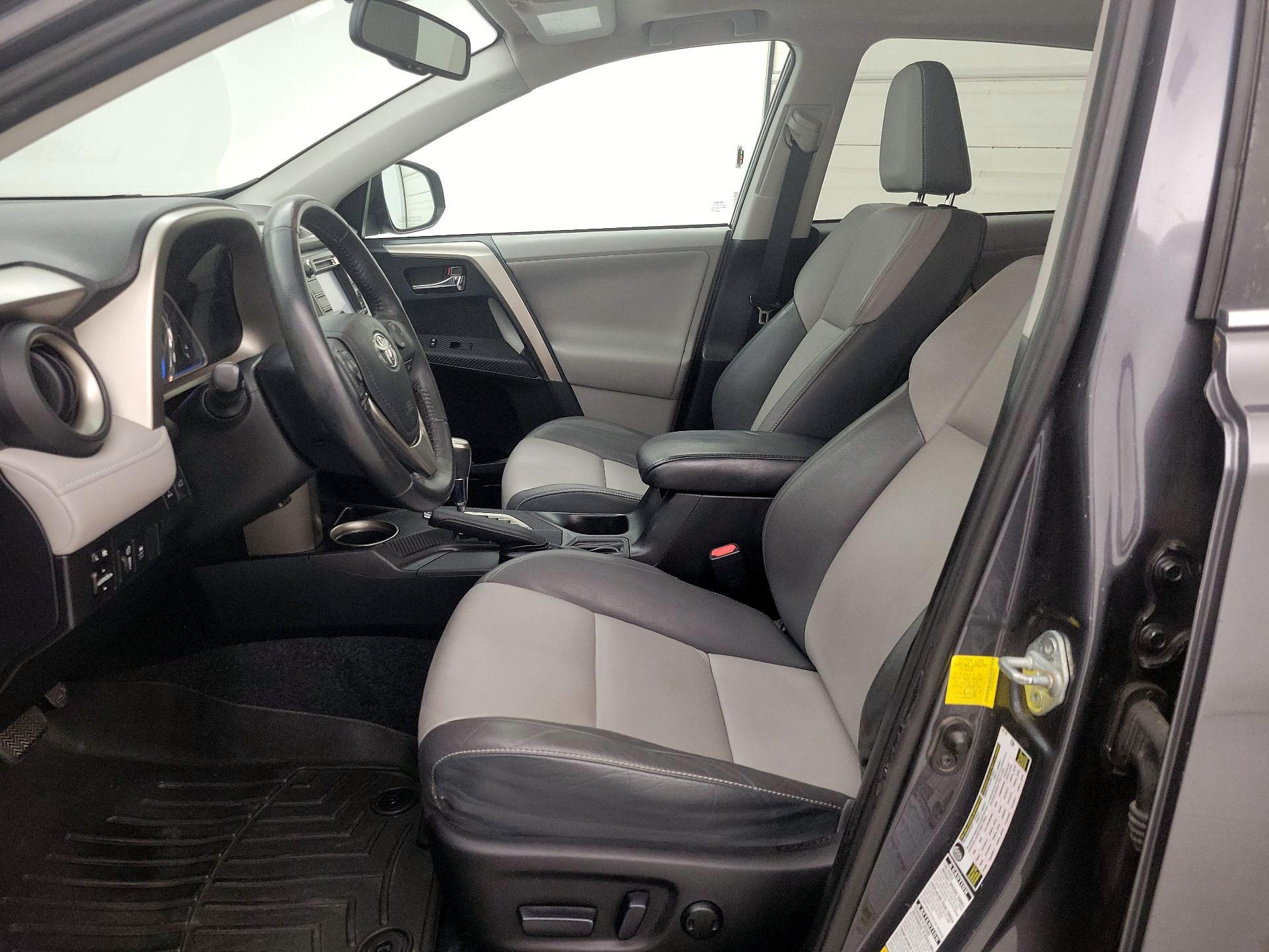 Thumbnail: 2013 Toyota RAV4 - 11