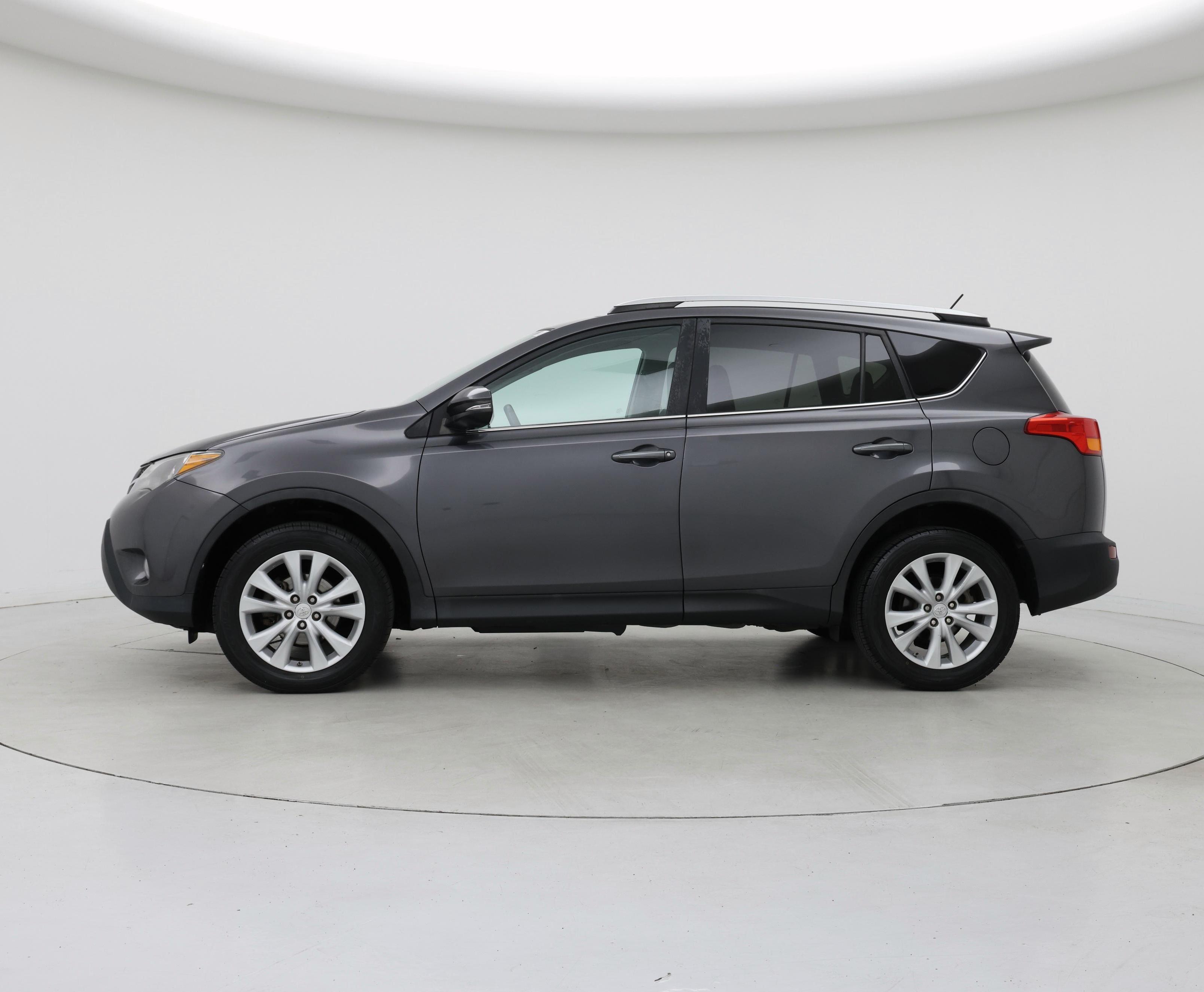 Thumbnail: 2013 Toyota RAV4 - 3