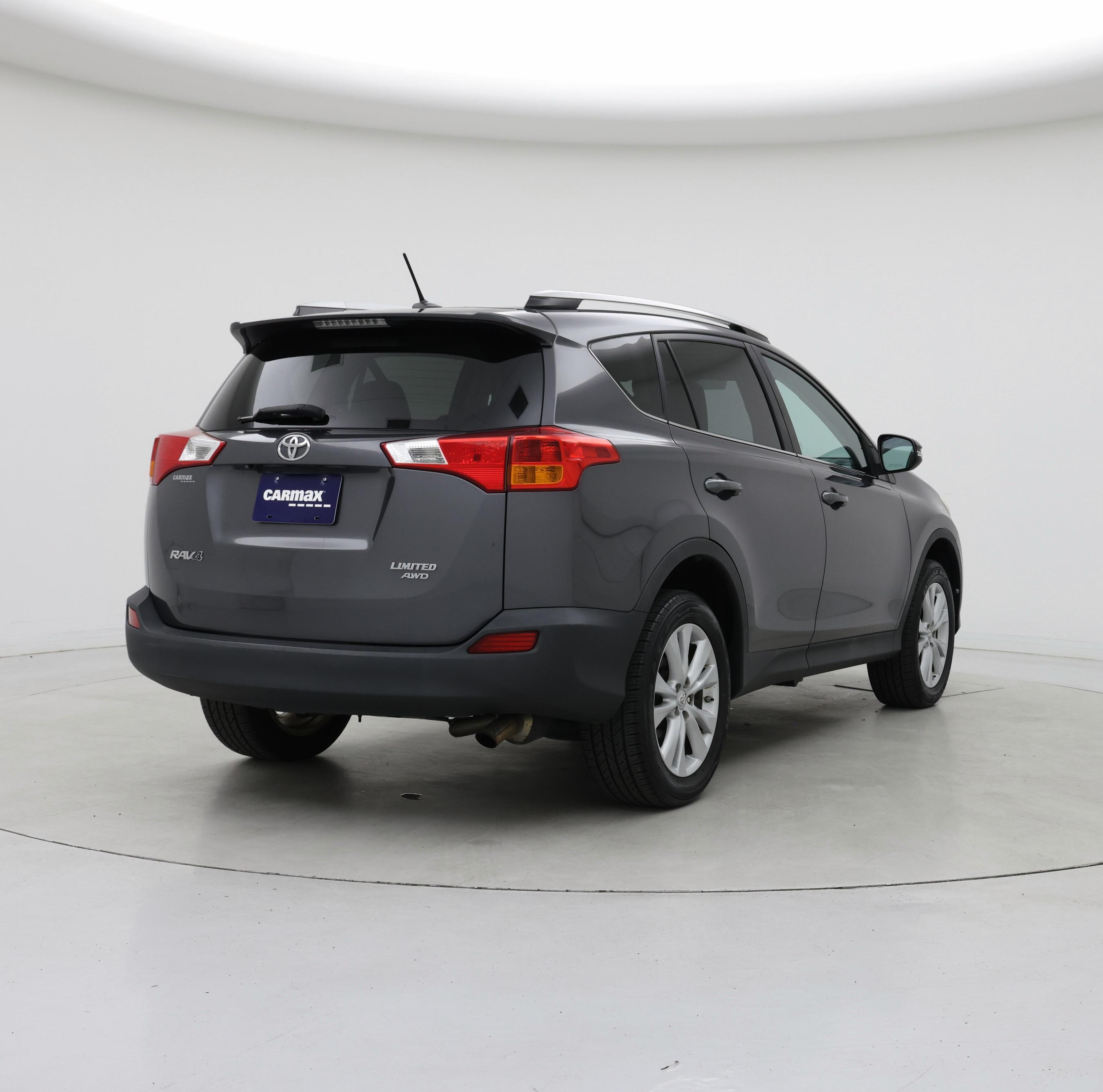 Thumbnail: 2013 Toyota RAV4 - 8