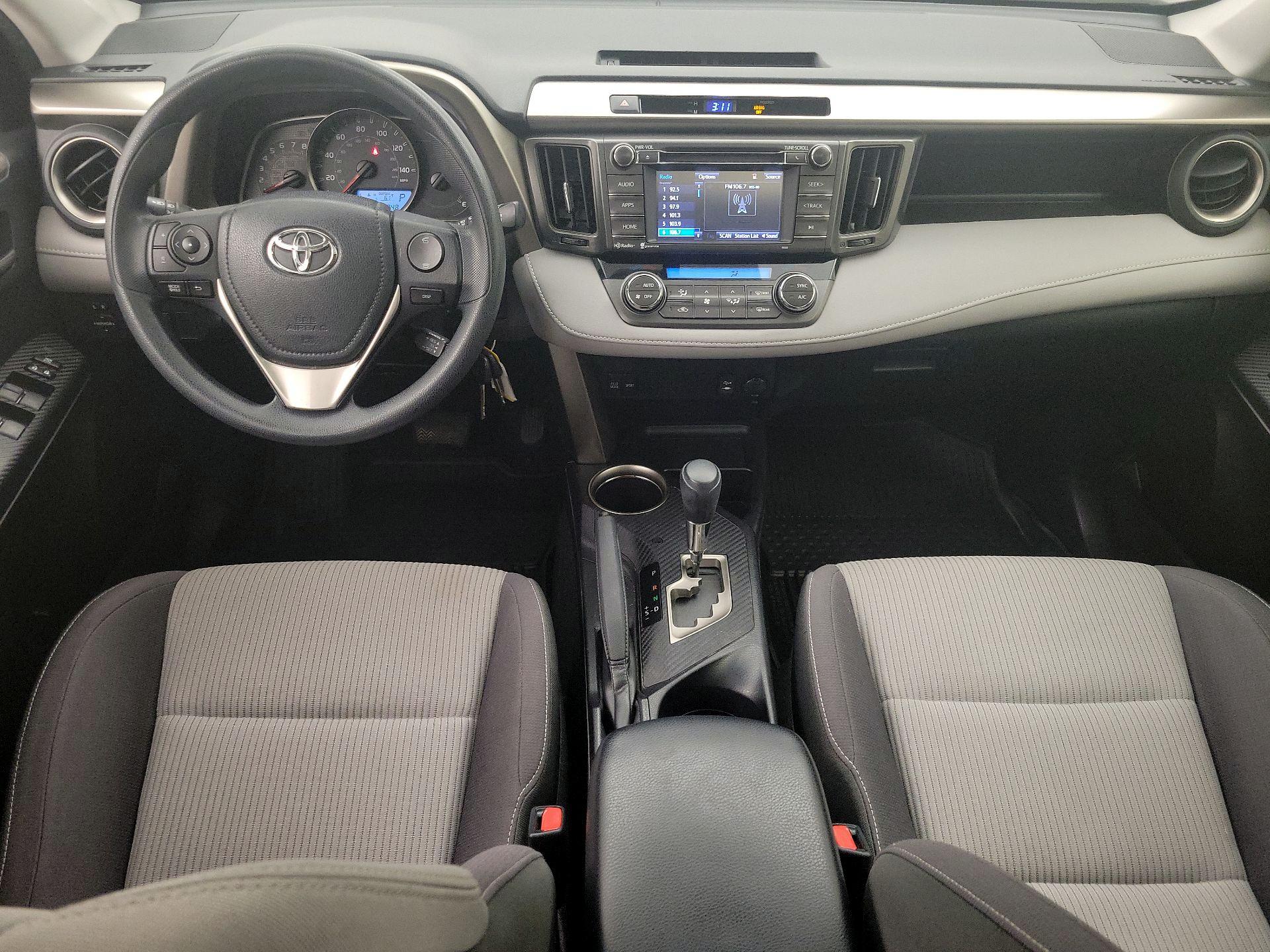 Thumbnail: 2015 Toyota RAV4 - 9