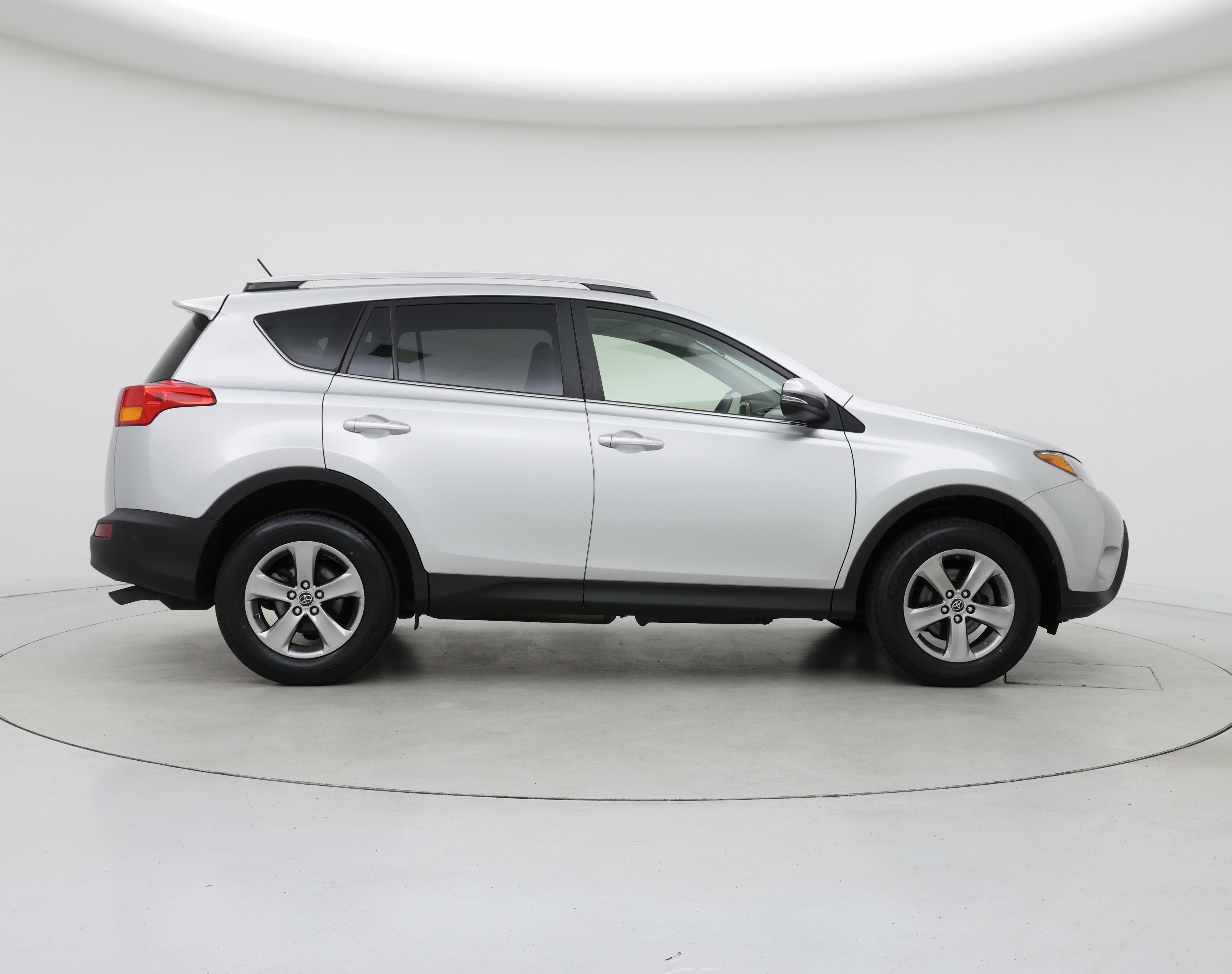 Thumbnail: 2015 Toyota RAV4 - 7