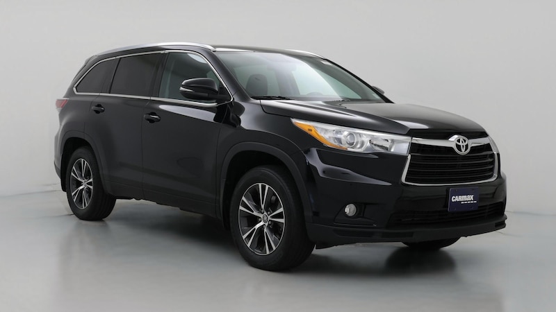 2016 Toyota Highlander XLE Hero Image