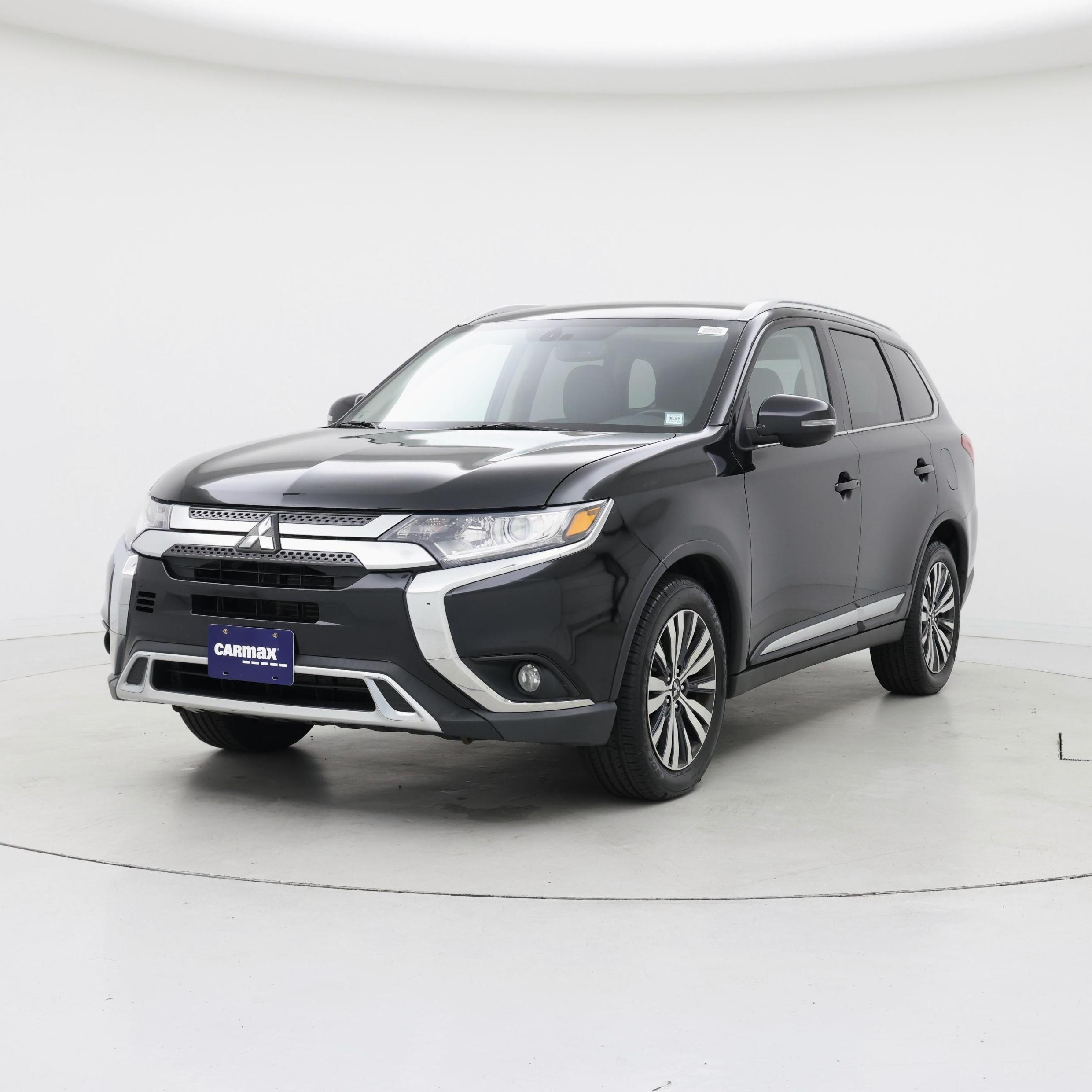 Thumbnail: 2019 Mitsubishi Outlander - 4
