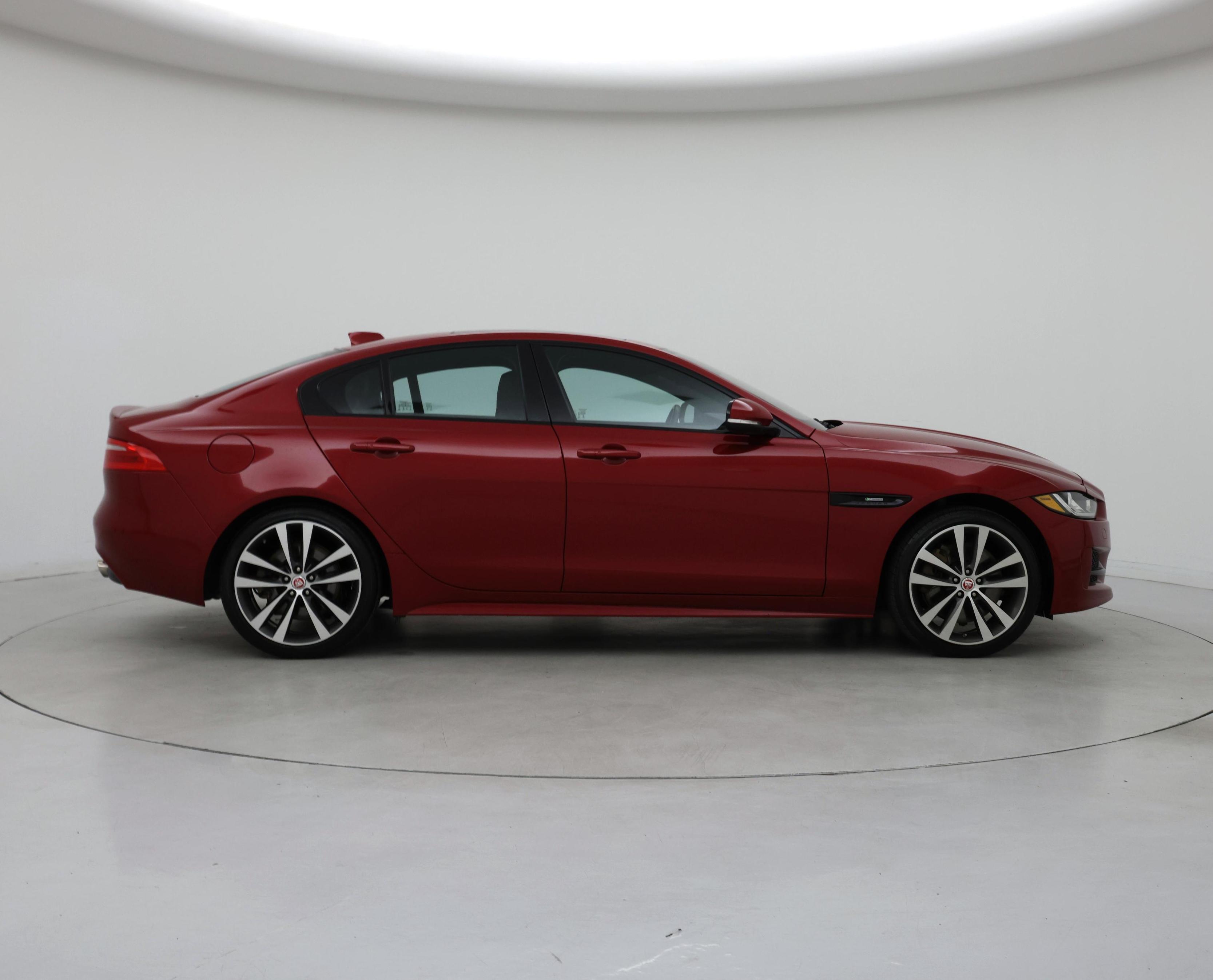 Thumbnail: 2017 Jaguar XE - 7