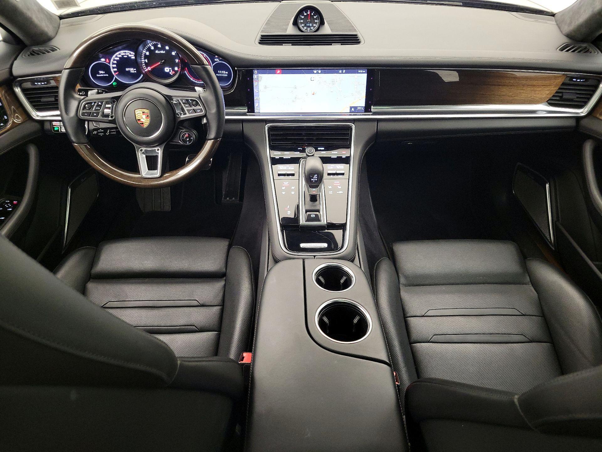 Thumbnail: 2020 Porsche Panamera - 9