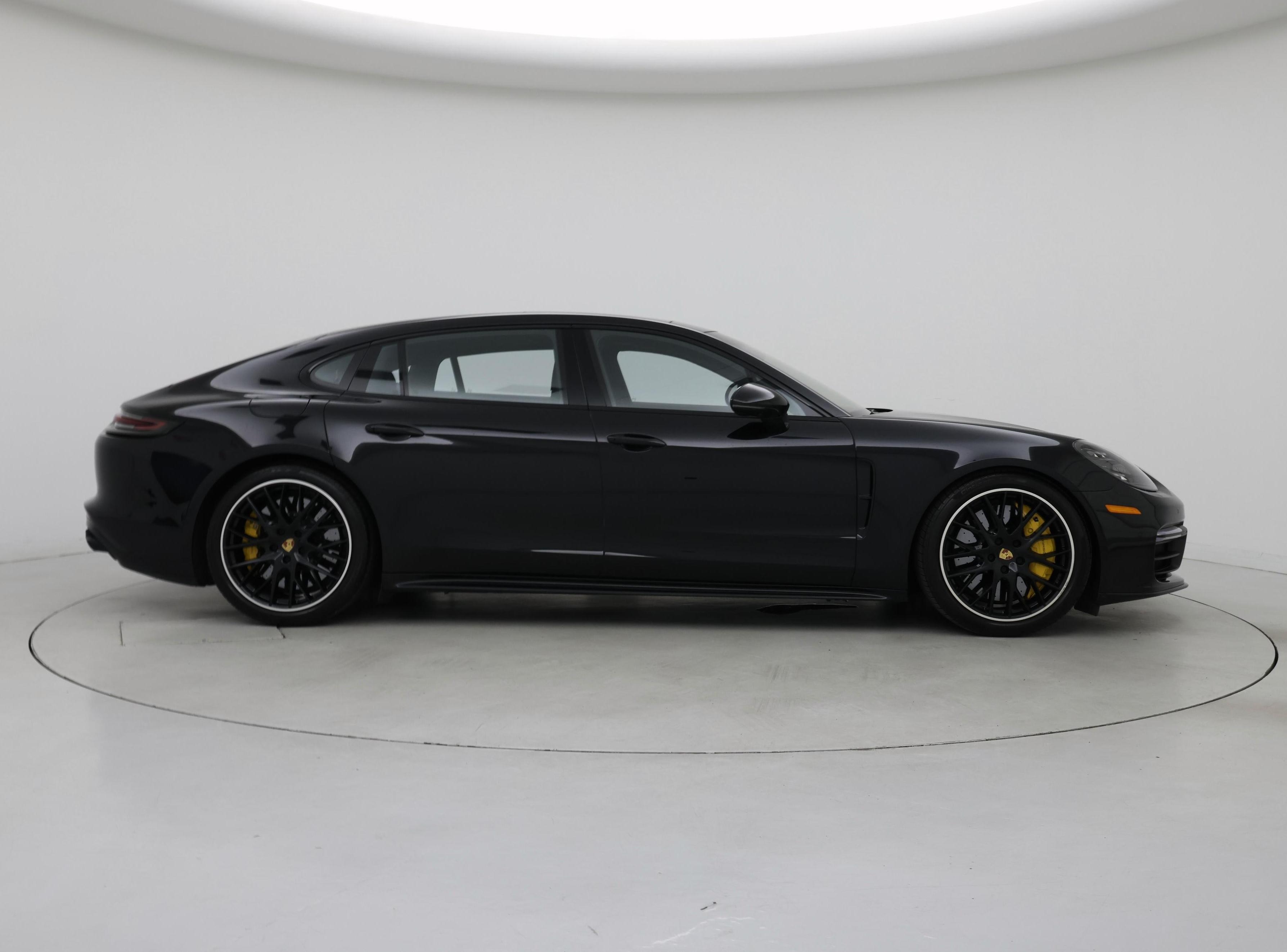 Thumbnail: 2020 Porsche Panamera - 7