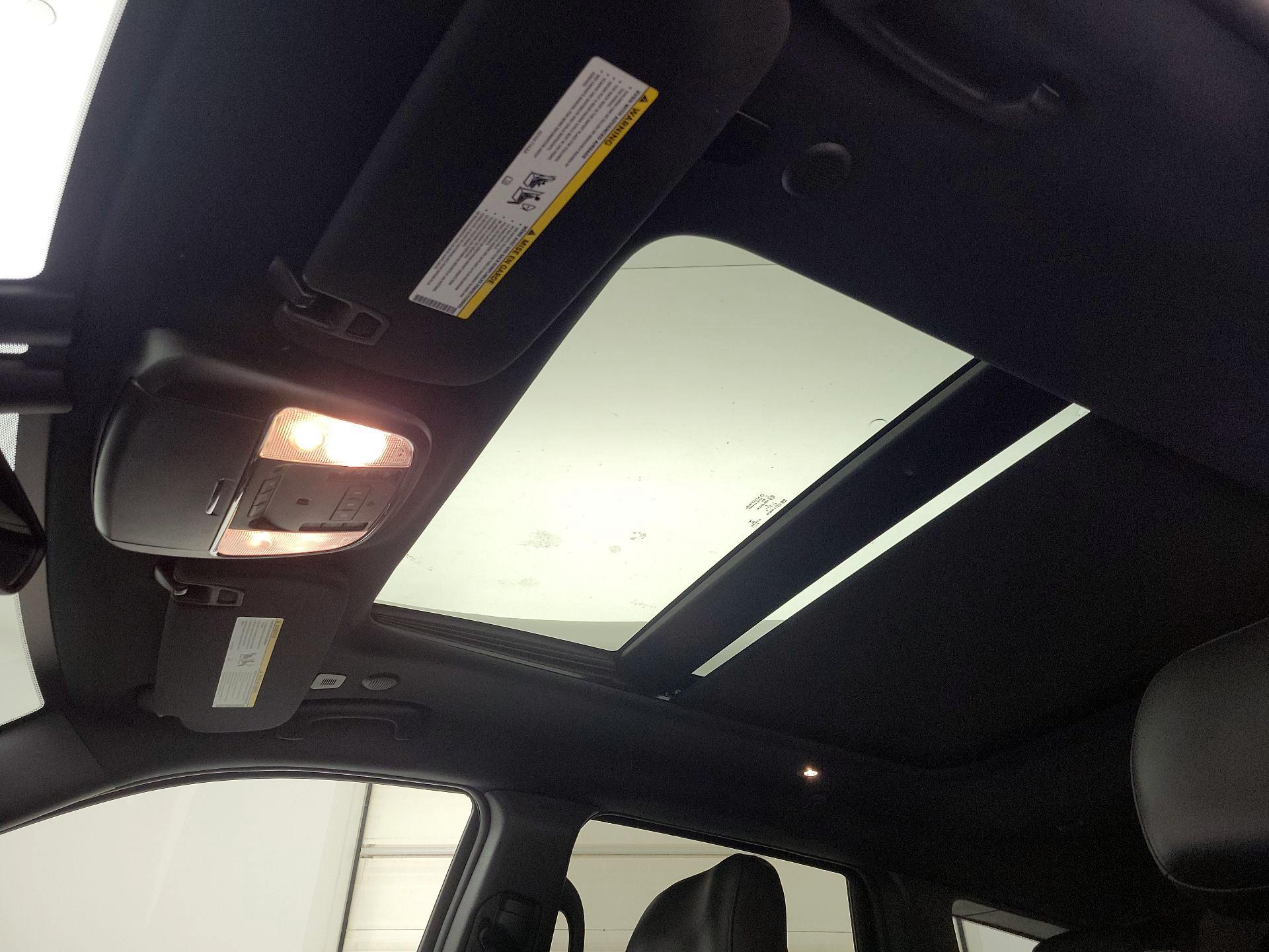Thumbnail: 2021 Jeep Grand Cherokee - 20