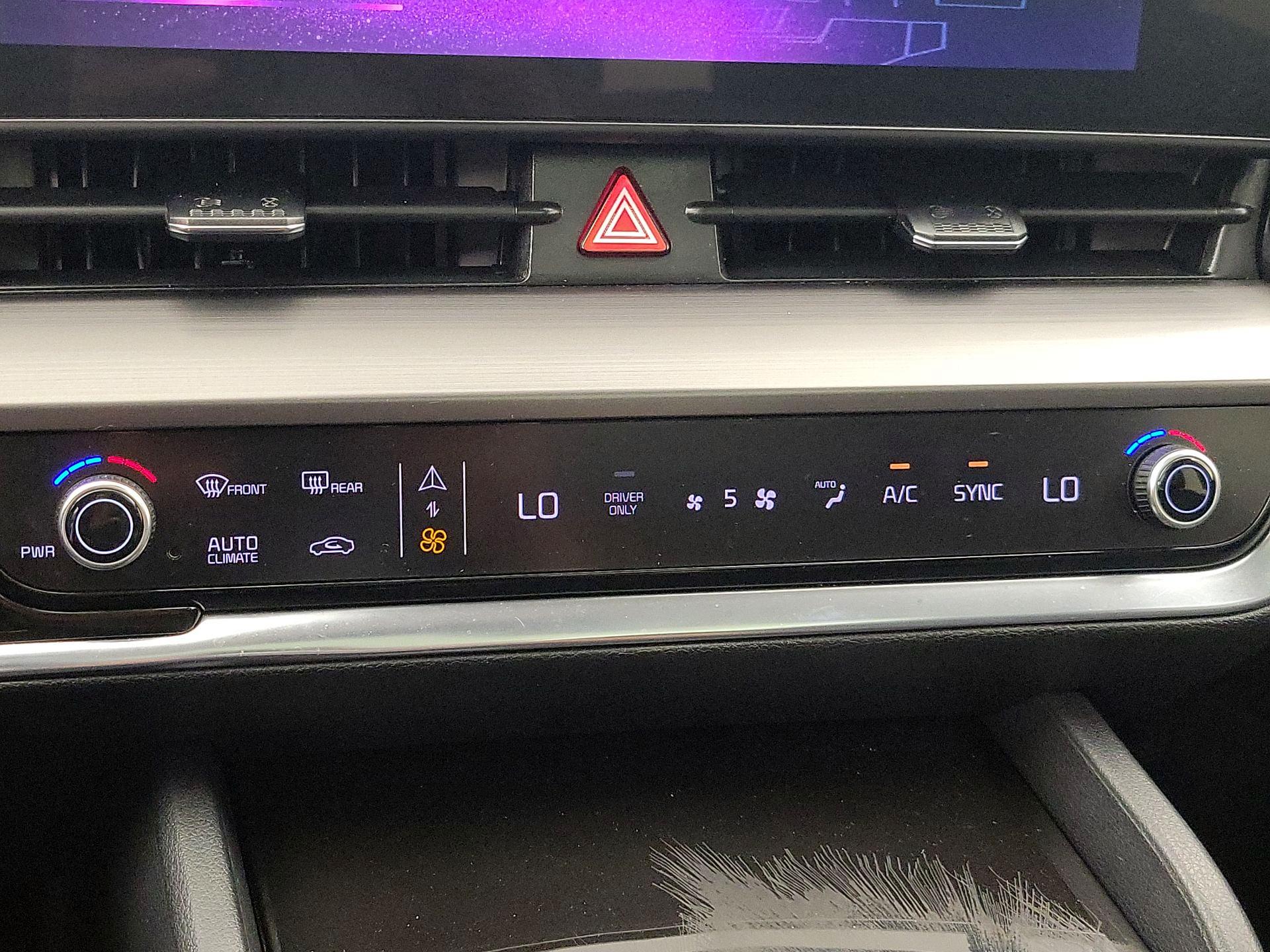 Thumbnail: 2023 Kia Sportage - 17