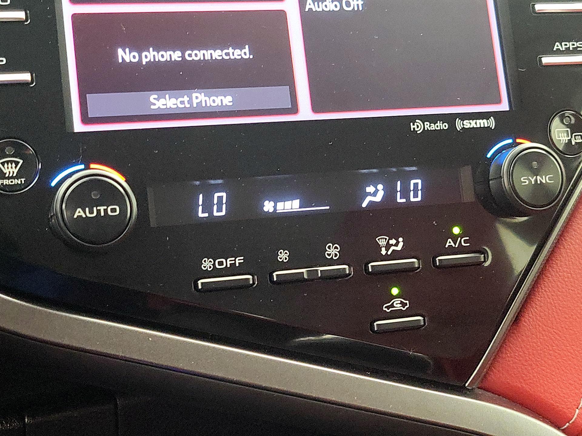 Thumbnail: 2020 Toyota Camry - 16