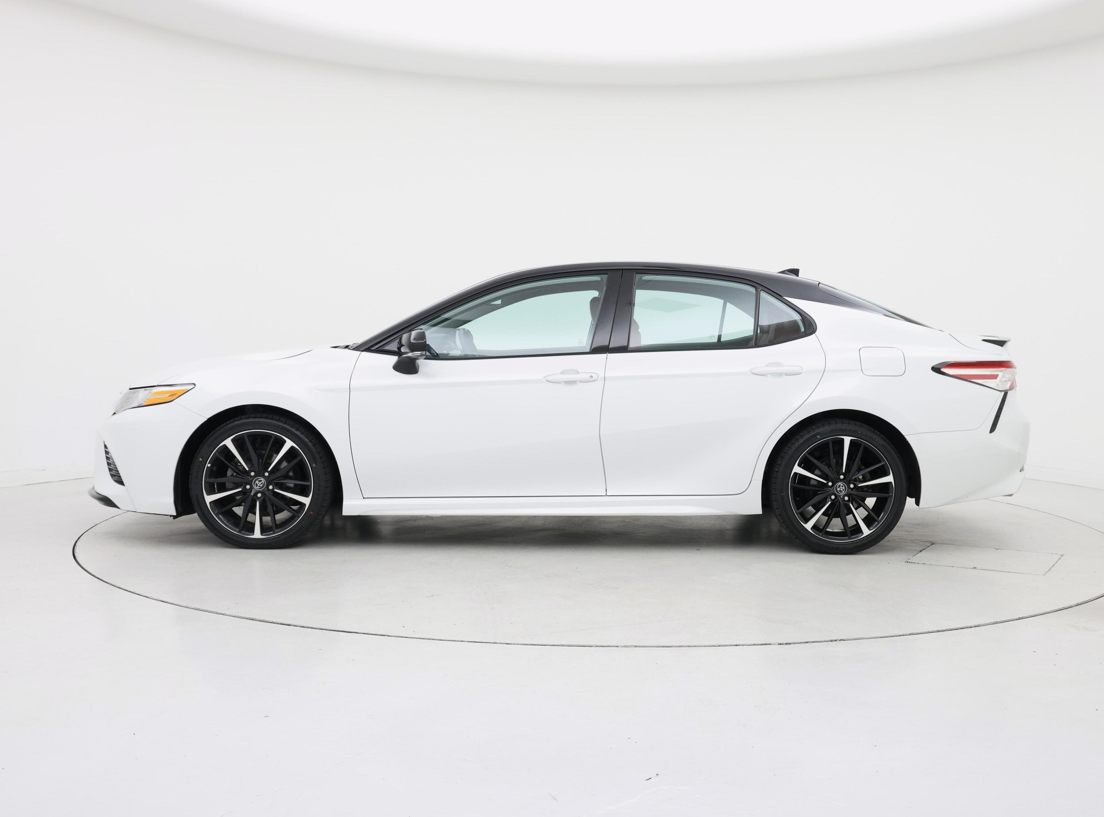 Thumbnail: 2020 Toyota Camry - 3