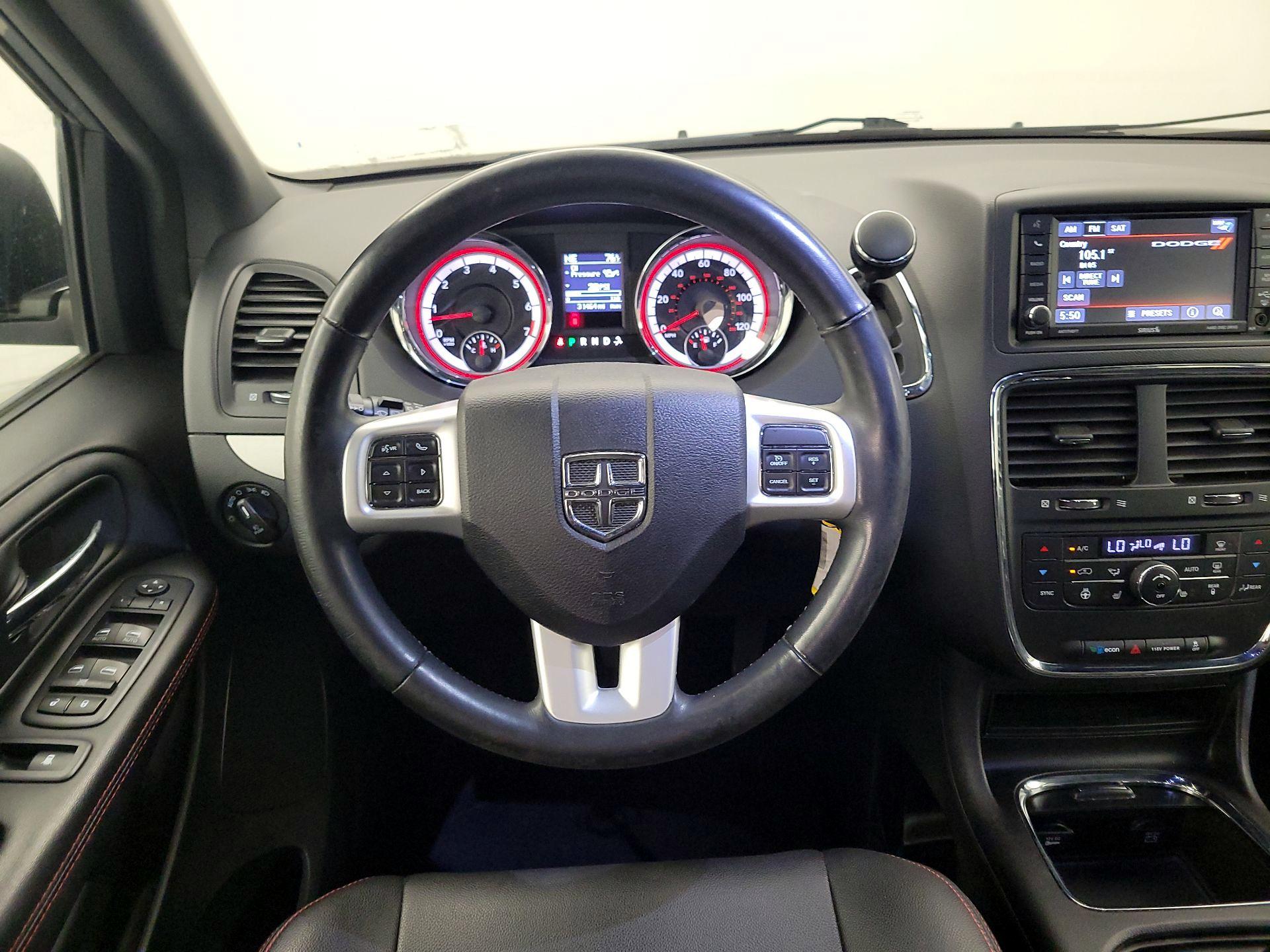 Thumbnail: 2019 Dodge Grand Caravan - 10