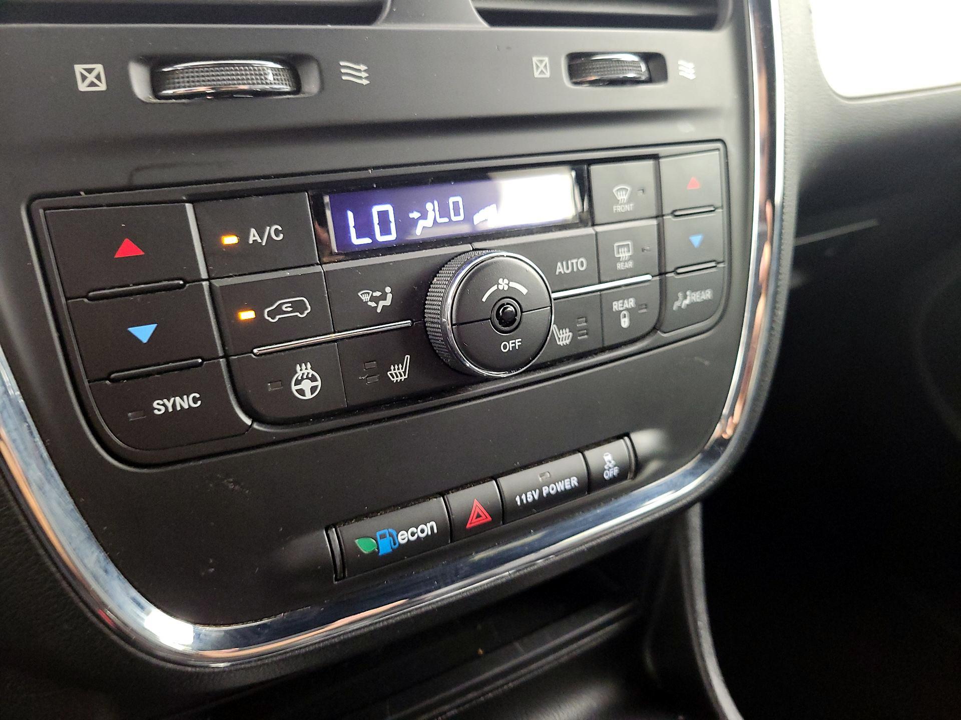 Thumbnail: 2019 Dodge Grand Caravan - 16