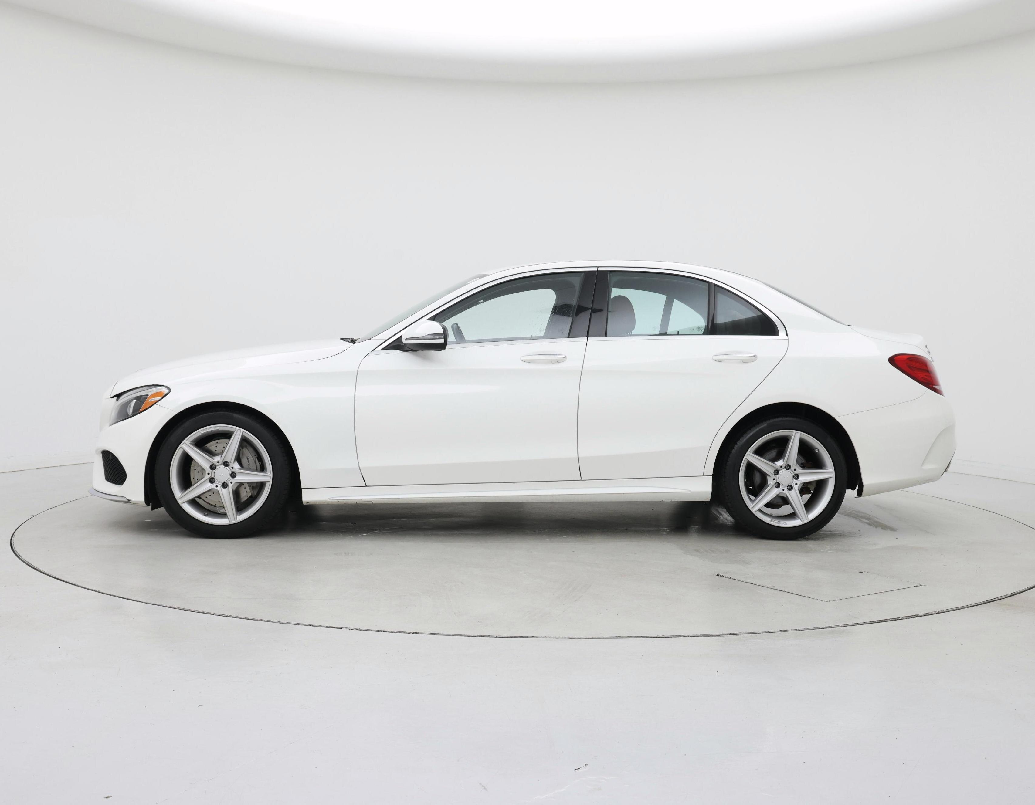 Thumbnail: 2016 Mercedes-Benz C-Class - 3