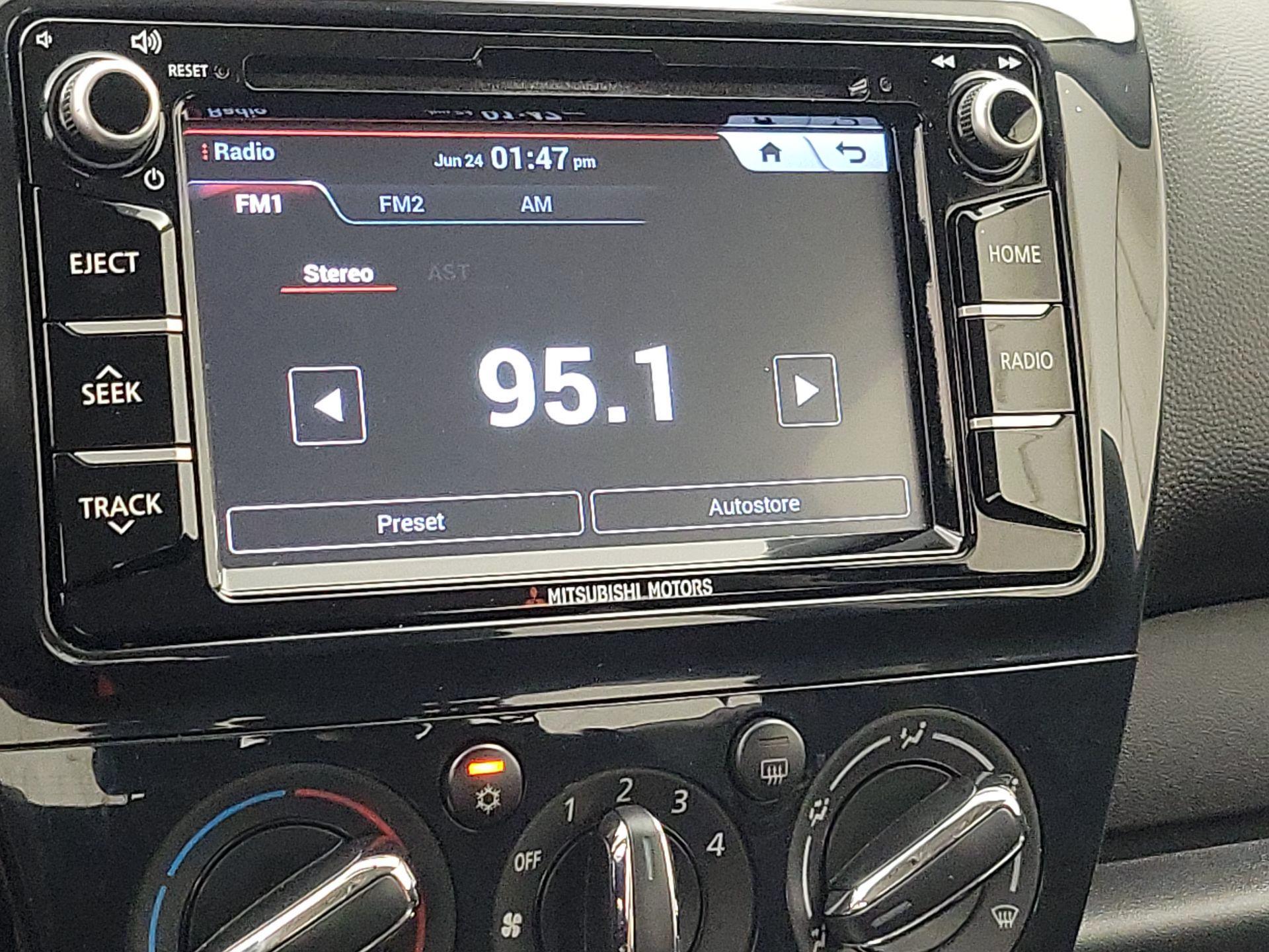 Thumbnail: 2019 Mitsubishi Mirage G4 - 15